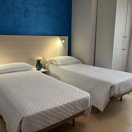 Hotel Le Ali Ріміні Екстер'єр фото