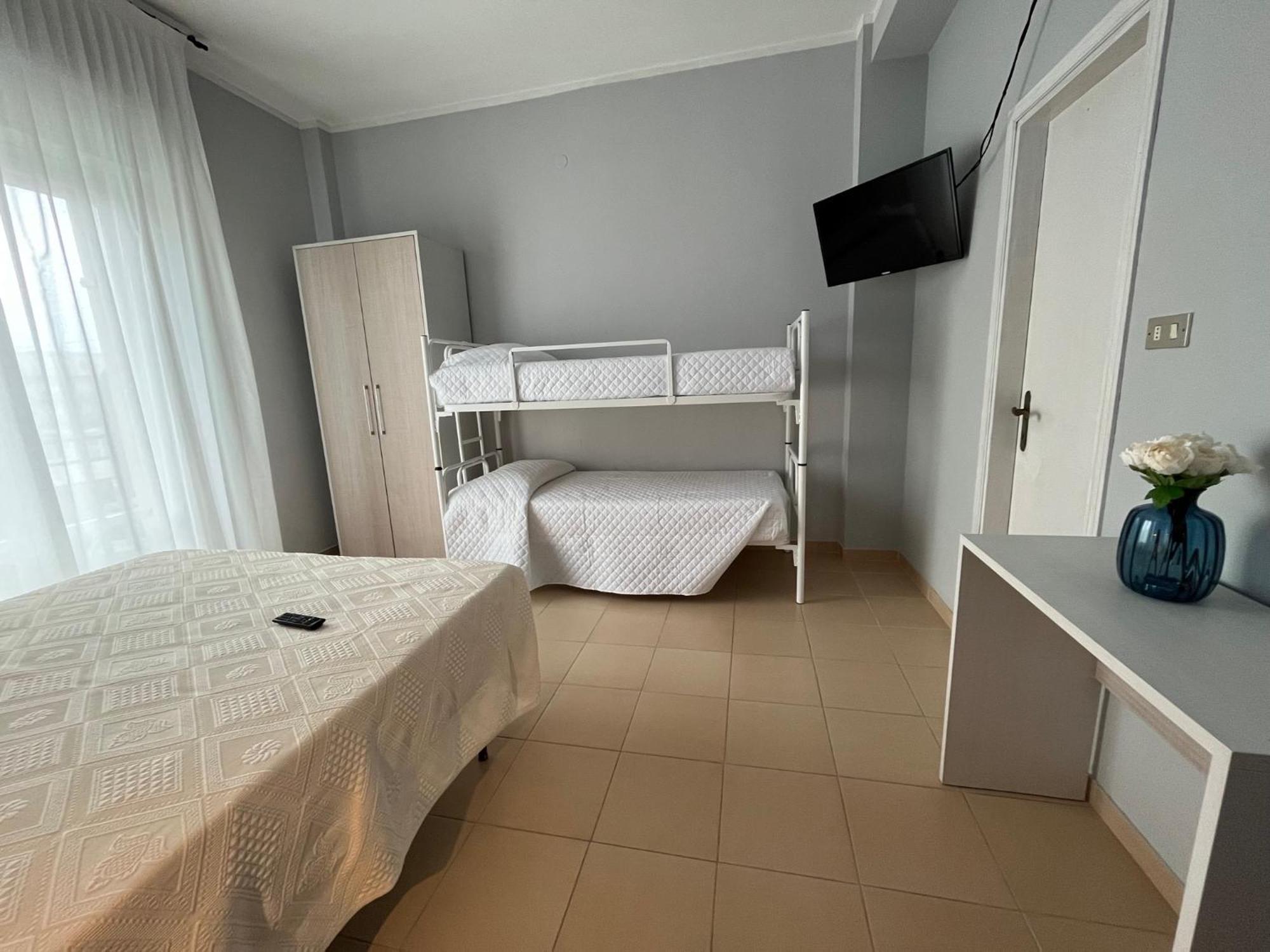 Hotel Le Ali Ріміні Екстер'єр фото